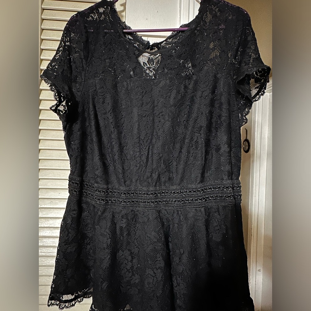 Women’s Black Lace Torrid Top